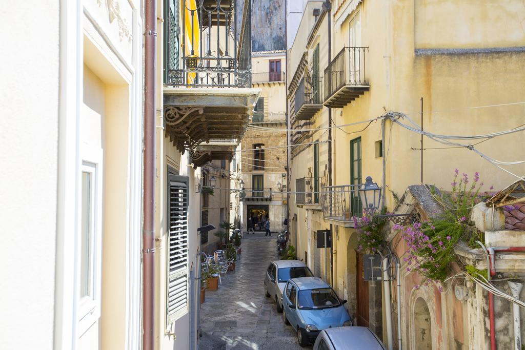 Domus Osterio Magno Apartment Cefalù Exterior foto